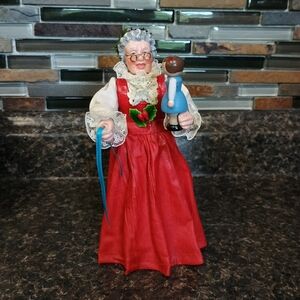 Clothtique Possible Dreams Mrs Claus Figure Ornament